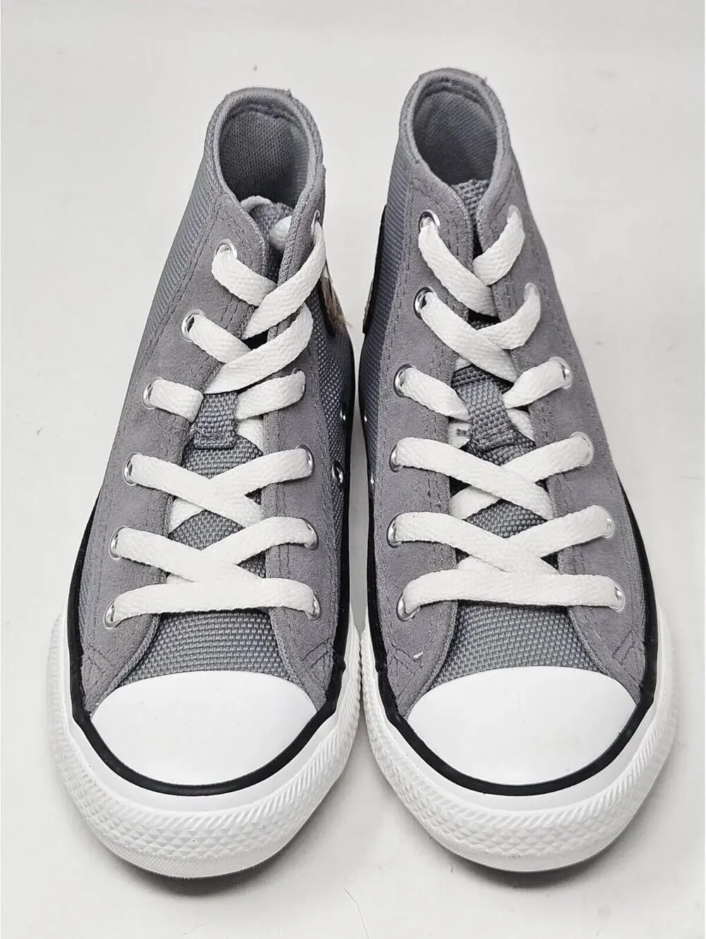 Converse Youth Size 13 Chuck Taylor All Star Gray Canvas Tan Star